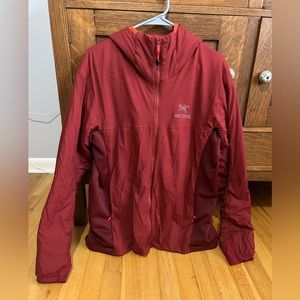 Atom LT Insulated with Hood